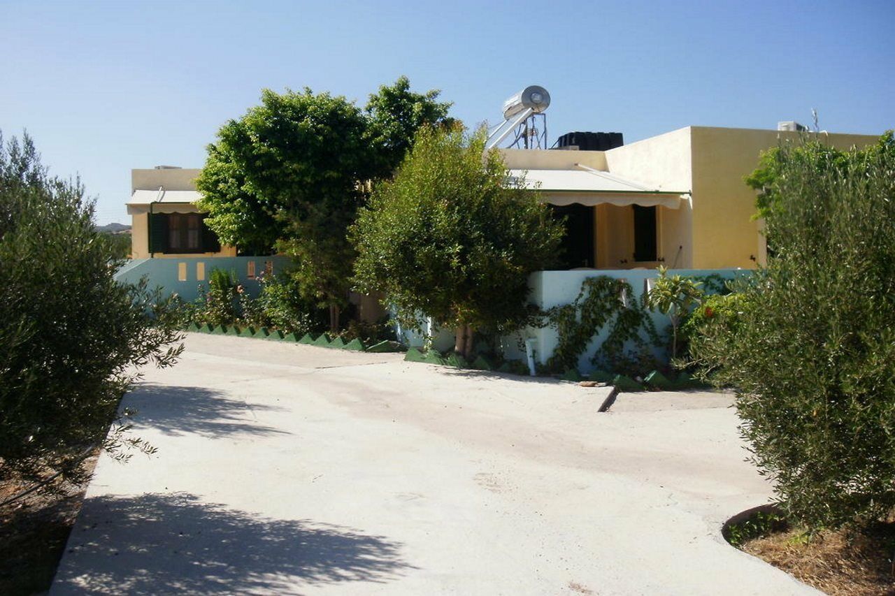 Kouremenos Beach Apartments Palekastro Exteriör bild
